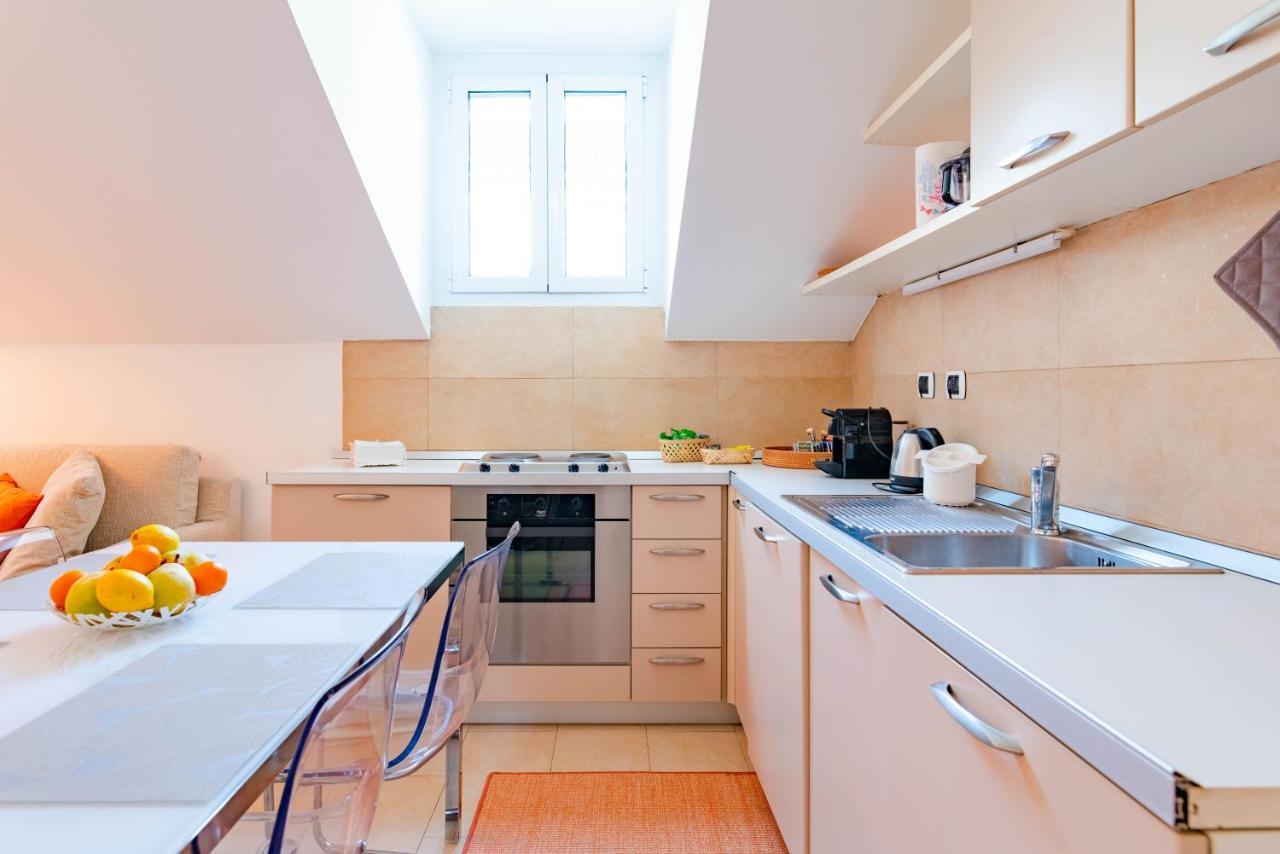 Apartmán Ca Maria Vittoria By Happyhostorino Exteriér fotografie